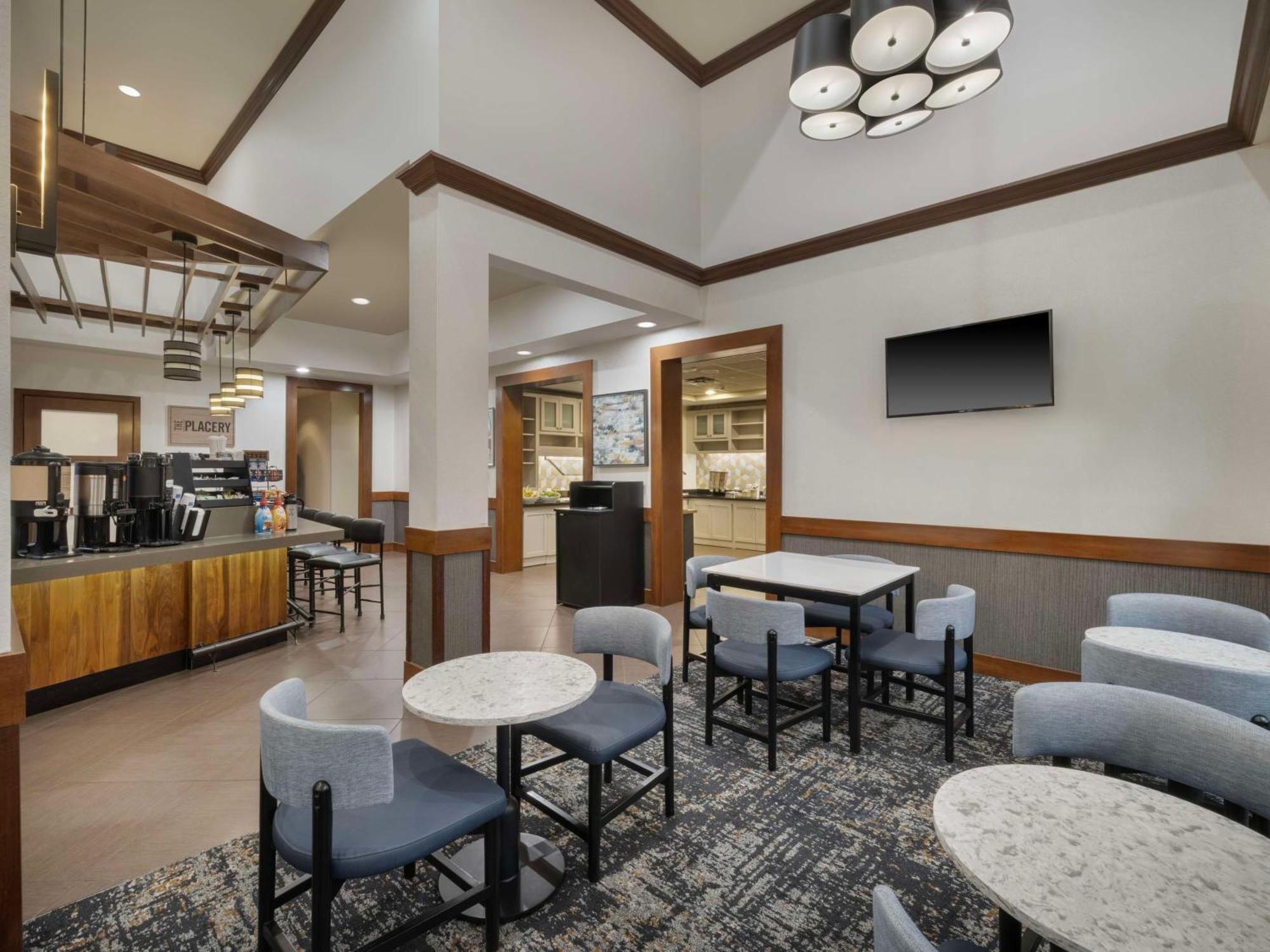 Hyatt Place Tampa Busch Gardens Экстерьер фото