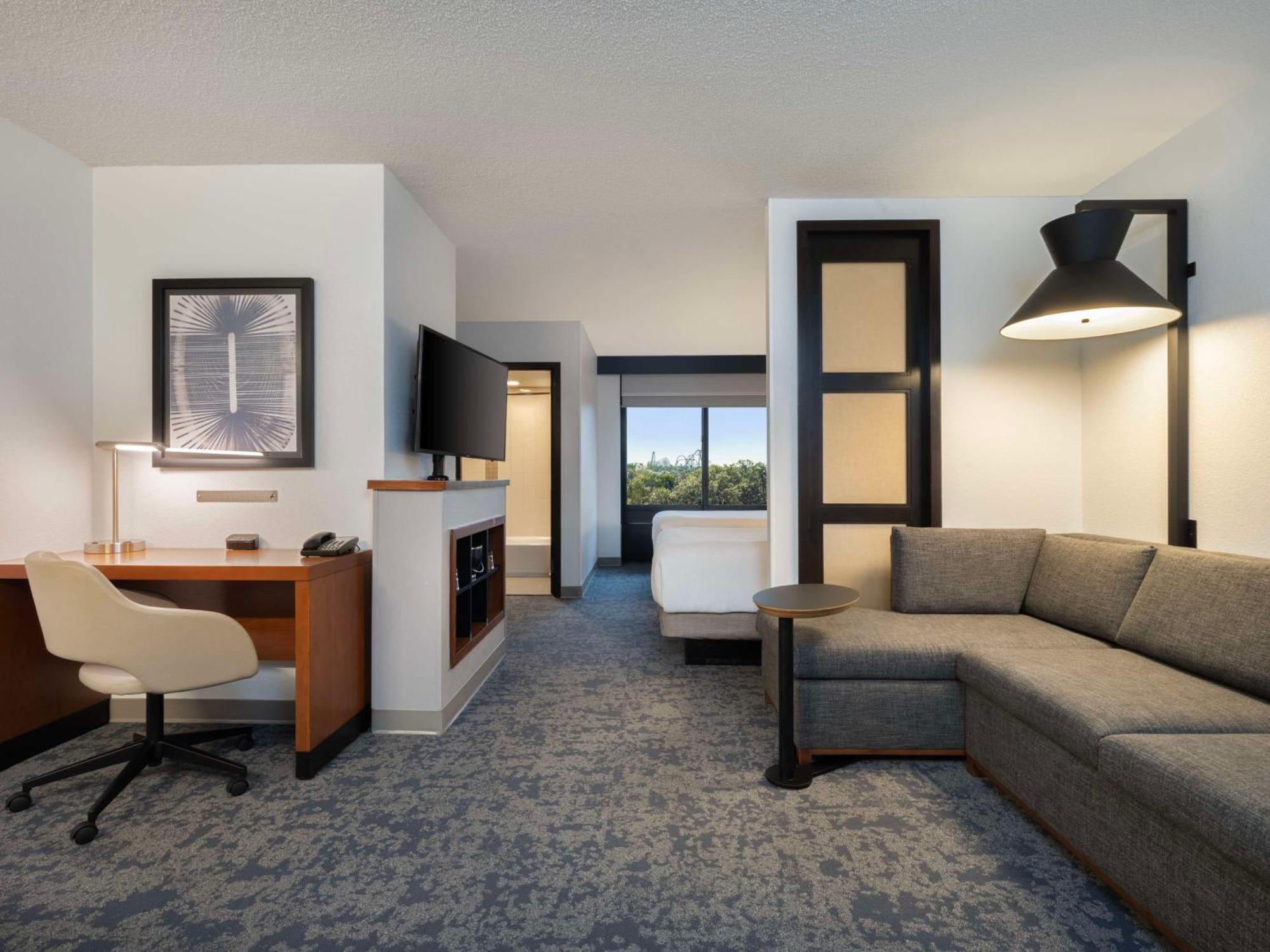 Hyatt Place Tampa Busch Gardens Экстерьер фото